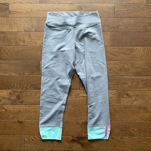 ✨50% OFF✨ Triple Flip Leggings - Picture 3 of 9